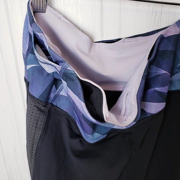 Lululemon SZ 6 Var-City Crop Leggings Wasitband Pocket Black Pretty Prism Multi - Picture 4 of 8